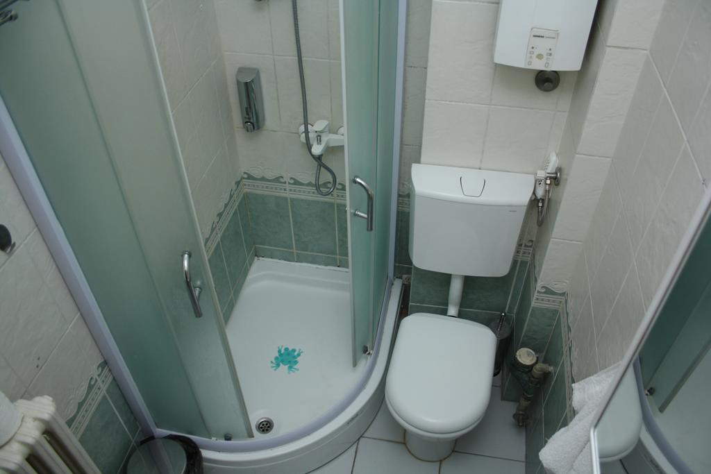 Arss Apartment Skopje Main Square Ngoại thất bức ảnh